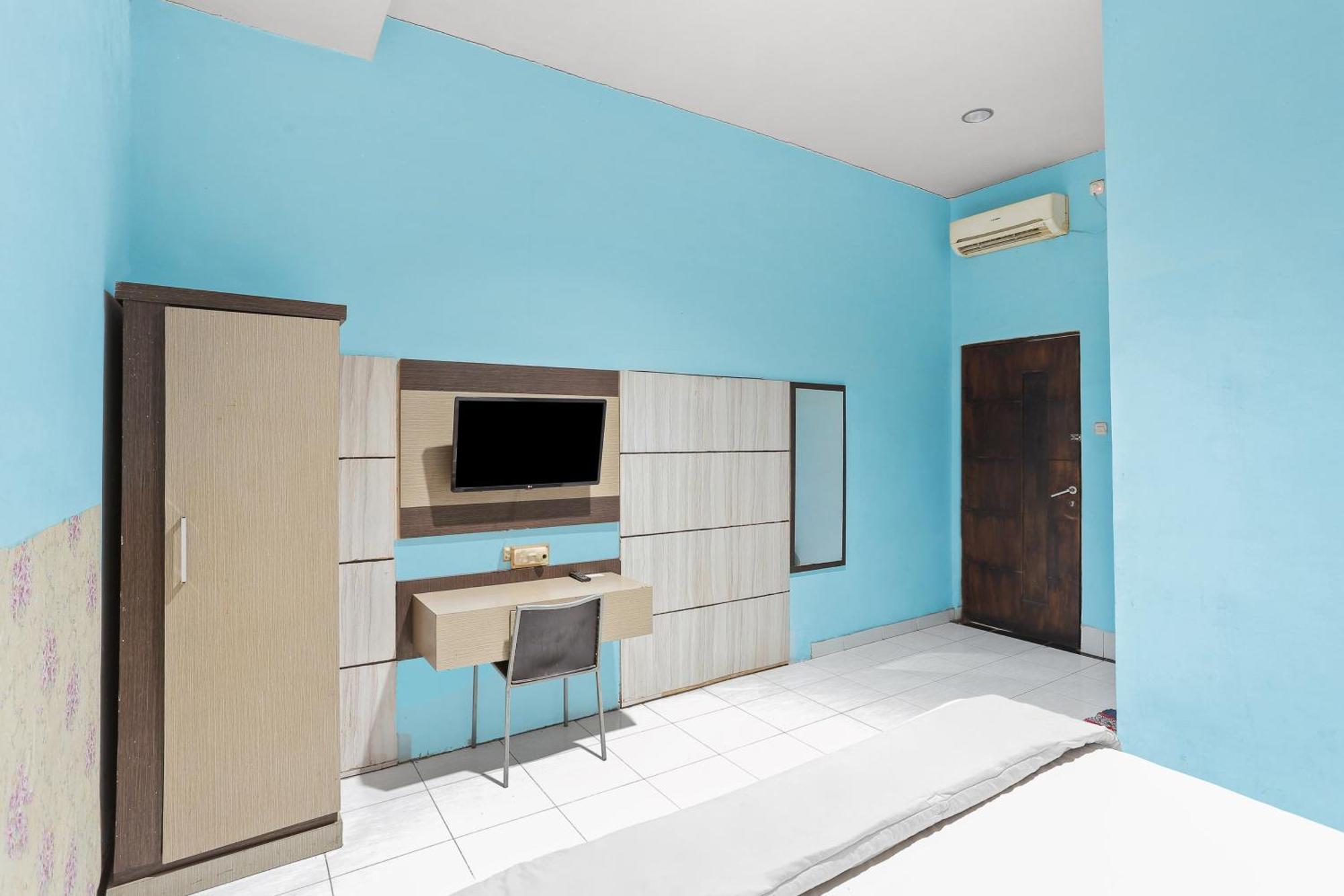Oyo 93046 Hotel Fortuna Parepare 외부 사진